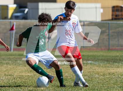 Thumbnail 2 in Smoky Hill vs. Denver East photogallery.