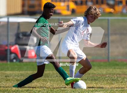 Thumbnail 1 in Smoky Hill vs. Denver East photogallery.