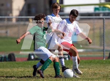 Thumbnail 3 in Smoky Hill vs. Denver East photogallery.