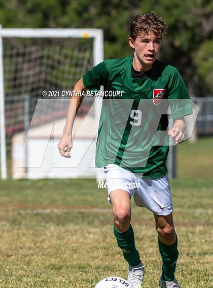 Thumbnail 3 in Smoky Hill vs. Denver East photogallery.