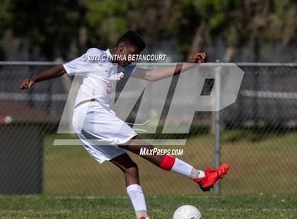 Thumbnail 3 in Smoky Hill vs. Denver East photogallery.