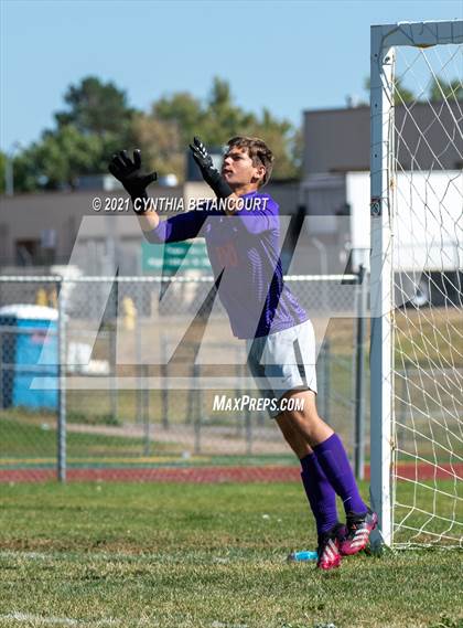 Thumbnail 2 in Smoky Hill vs. Denver East photogallery.