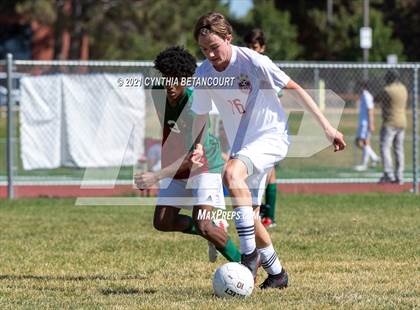 Thumbnail 3 in Smoky Hill vs. Denver East photogallery.