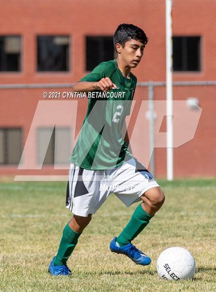 Thumbnail 1 in Smoky Hill vs. Denver East photogallery.