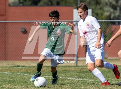 Thumbnail 3 in Smoky Hill vs. Denver East photogallery.