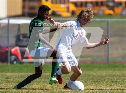 Thumbnail 3 in Smoky Hill vs. Denver East photogallery.