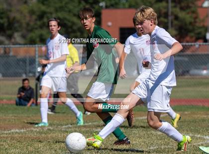 Thumbnail 3 in Smoky Hill vs. Denver East photogallery.