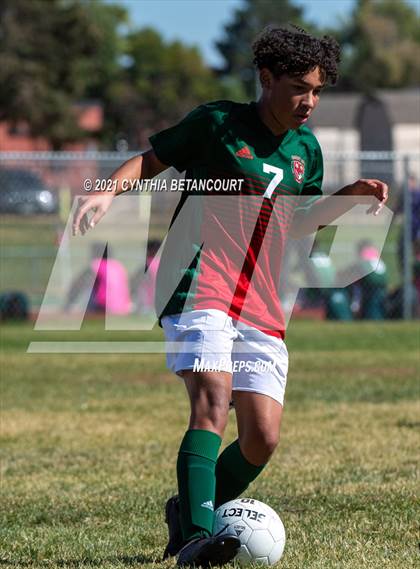 Thumbnail 1 in Smoky Hill vs. Denver East photogallery.