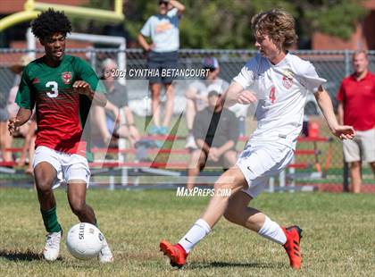 Thumbnail 2 in Smoky Hill vs. Denver East photogallery.