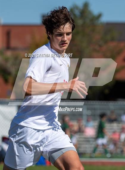 Thumbnail 3 in Smoky Hill vs. Denver East photogallery.