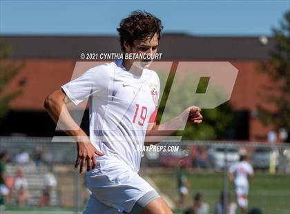 Thumbnail 1 in Smoky Hill vs. Denver East photogallery.