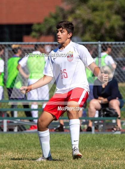 Thumbnail 1 in Smoky Hill vs. Denver East photogallery.