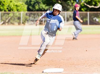 Thumbnail 3 in Maryknoll vs Kamehameha Kapalama photogallery.