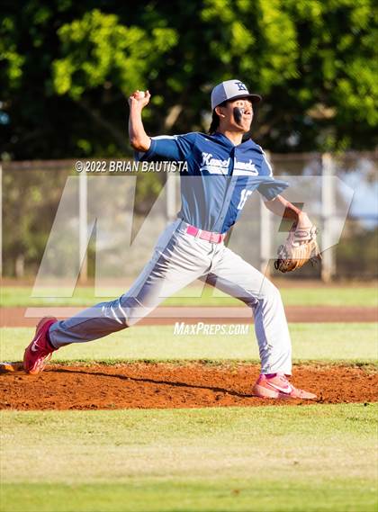 Thumbnail 2 in Maryknoll vs Kamehameha Kapalama photogallery.