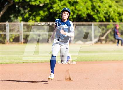Thumbnail 2 in Maryknoll vs Kamehameha Kapalama photogallery.