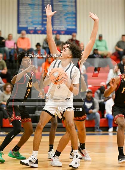 Thumbnail 1 in Florida State University High School vs Blake  (Sun Bash Tourney) photogallery.
