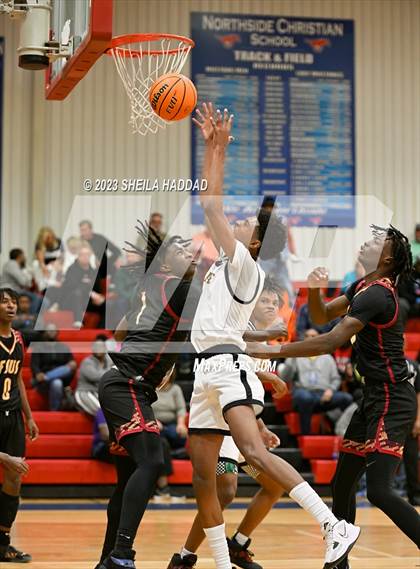 Thumbnail 1 in Florida State University High School vs Blake  (Sun Bash Tourney) photogallery.