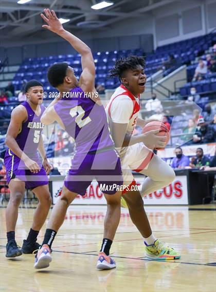 Thumbnail 3 in Richardson vs. South Grand Prairie (Whataburger Tournament) photogallery.
