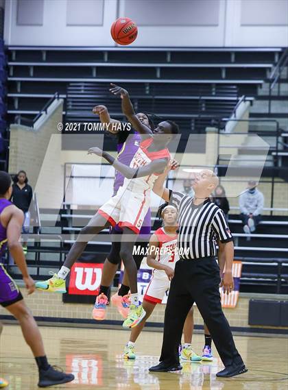 Thumbnail 3 in Richardson vs. South Grand Prairie (Whataburger Tournament) photogallery.
