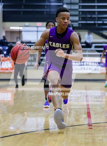 Thumbnail 2 in Richardson vs. South Grand Prairie (Whataburger Tournament) photogallery.