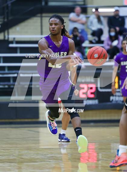 Thumbnail 2 in Richardson vs. South Grand Prairie (Whataburger Tournament) photogallery.