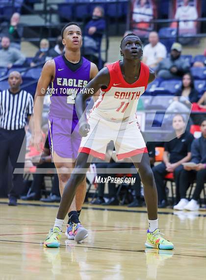 Thumbnail 2 in Richardson vs. South Grand Prairie (Whataburger Tournament) photogallery.