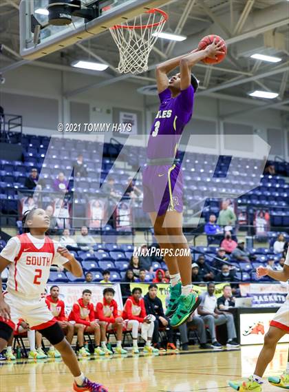 Thumbnail 1 in Richardson vs. South Grand Prairie (Whataburger Tournament) photogallery.