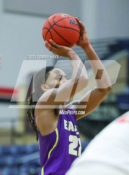 Thumbnail 1 in Richardson vs. South Grand Prairie (Whataburger Tournament) photogallery.