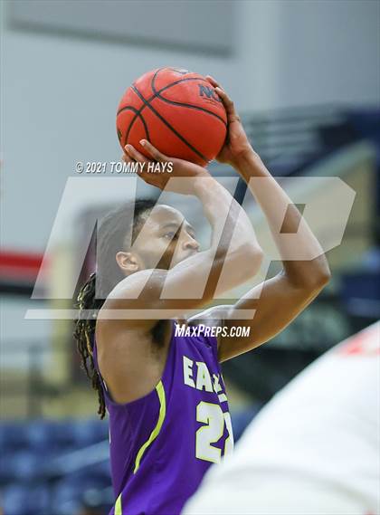 Thumbnail 3 in Richardson vs. South Grand Prairie (Whataburger Tournament) photogallery.