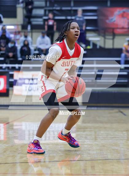 Thumbnail 3 in Richardson vs. South Grand Prairie (Whataburger Tournament) photogallery.