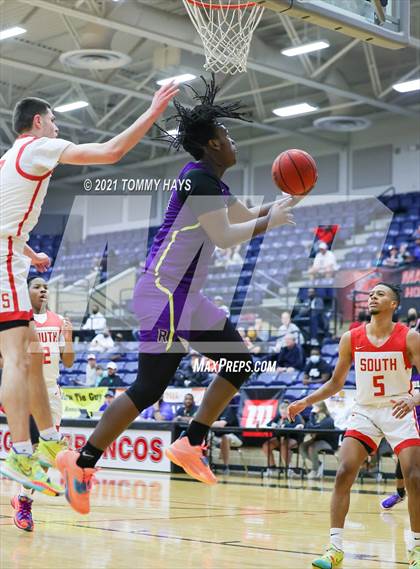 Thumbnail 1 in Richardson vs. South Grand Prairie (Whataburger Tournament) photogallery.