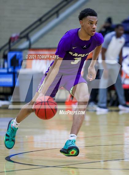 Thumbnail 2 in Richardson vs. South Grand Prairie (Whataburger Tournament) photogallery.