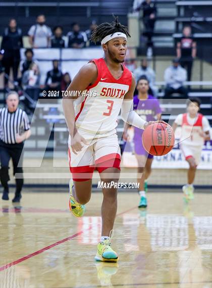 Thumbnail 2 in Richardson vs. South Grand Prairie (Whataburger Tournament) photogallery.
