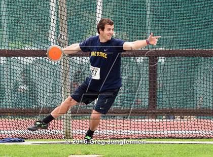 Thumbnail 3 in Stanford Invitational Boys Discus photogallery.