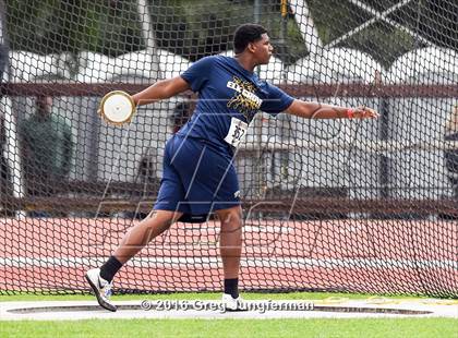 Thumbnail 3 in Stanford Invitational Boys Discus photogallery.