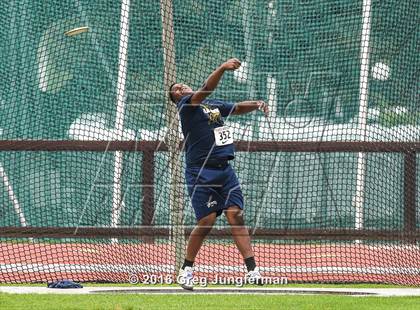 Thumbnail 2 in Stanford Invitational Boys Discus photogallery.