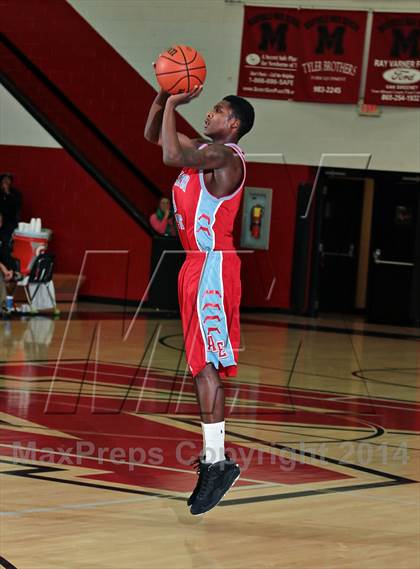 Thumbnail 1 in Sevier County vs Austin-East (Renasant Bank Christmas Tournament) photogallery.