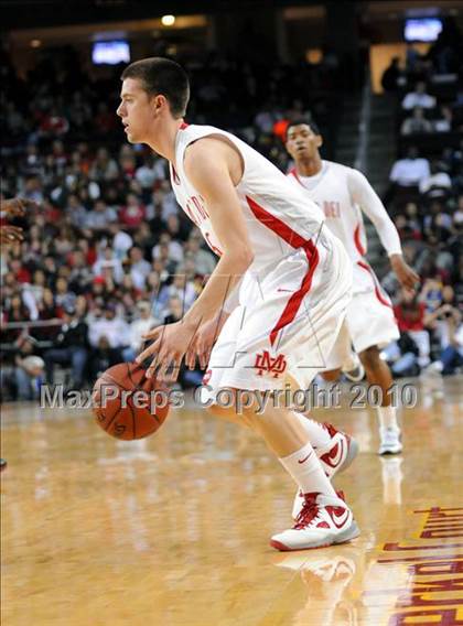 Thumbnail 1 in Westchester vs. Mater Dei (CIF SoCal D1 Final) photogallery.