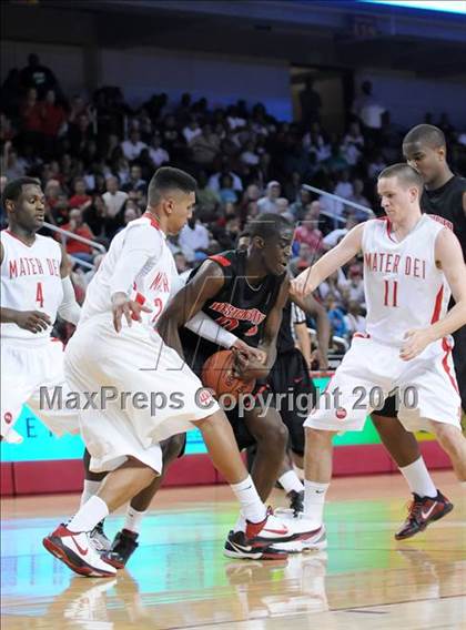 Thumbnail 3 in Westchester vs. Mater Dei (CIF SoCal D1 Final) photogallery.