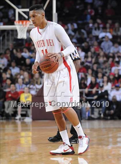 Thumbnail 2 in Westchester vs. Mater Dei (CIF SoCal D1 Final) photogallery.