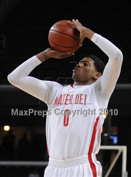 Thumbnail 3 in Westchester vs. Mater Dei (CIF SoCal D1 Final) photogallery.