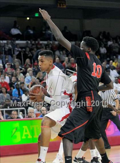 Thumbnail 3 in Westchester vs. Mater Dei (CIF SoCal D1 Final) photogallery.