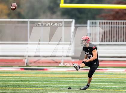 Thumbnail 1 in Seattle Prep @ Yelm (3A Playoffs) photogallery.