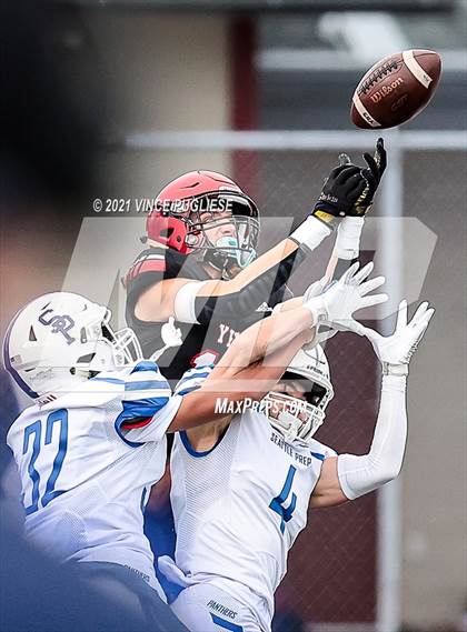 Thumbnail 3 in Seattle Prep @ Yelm (3A Playoffs) photogallery.