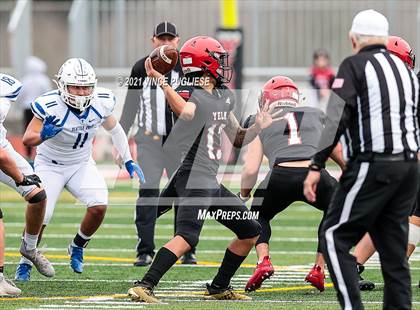 Thumbnail 3 in Seattle Prep @ Yelm (3A Playoffs) photogallery.