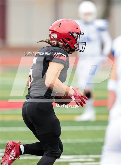 Thumbnail 3 in Seattle Prep @ Yelm (3A Playoffs) photogallery.