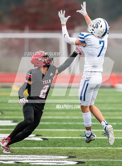 Thumbnail 3 in Seattle Prep @ Yelm (3A Playoffs) photogallery.