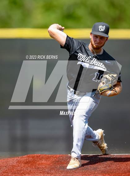 Thumbnail 1 in Grand Oaks vs Willis photogallery.