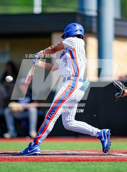 Thumbnail 2 in Grand Oaks vs Willis photogallery.