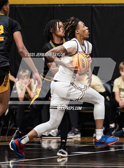 Thumbnail 1 in Evans @ North Augusta photogallery.